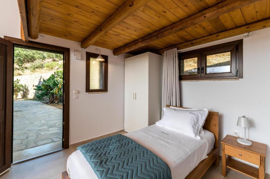 Enastron Apartments Сития Екстериор снимка